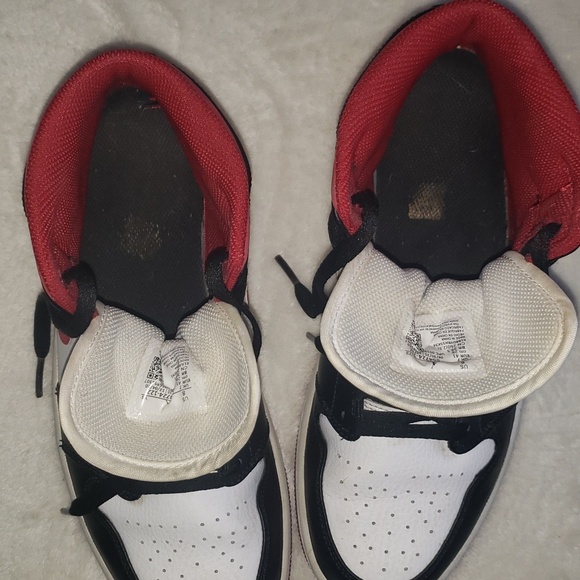 Nike Air Jordans 1 - Picture 9 of 10